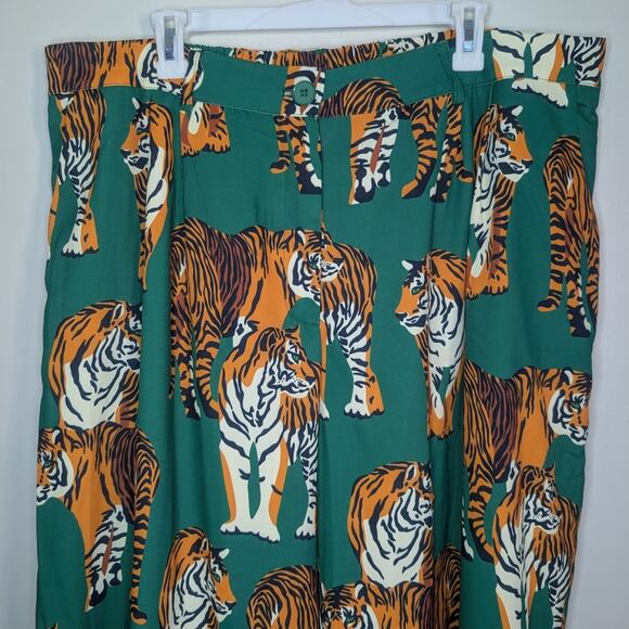Lala Never Taking These Off Wide Leg Trousers in Tiger Tales Print, Size 3X - Picture 5 of 10